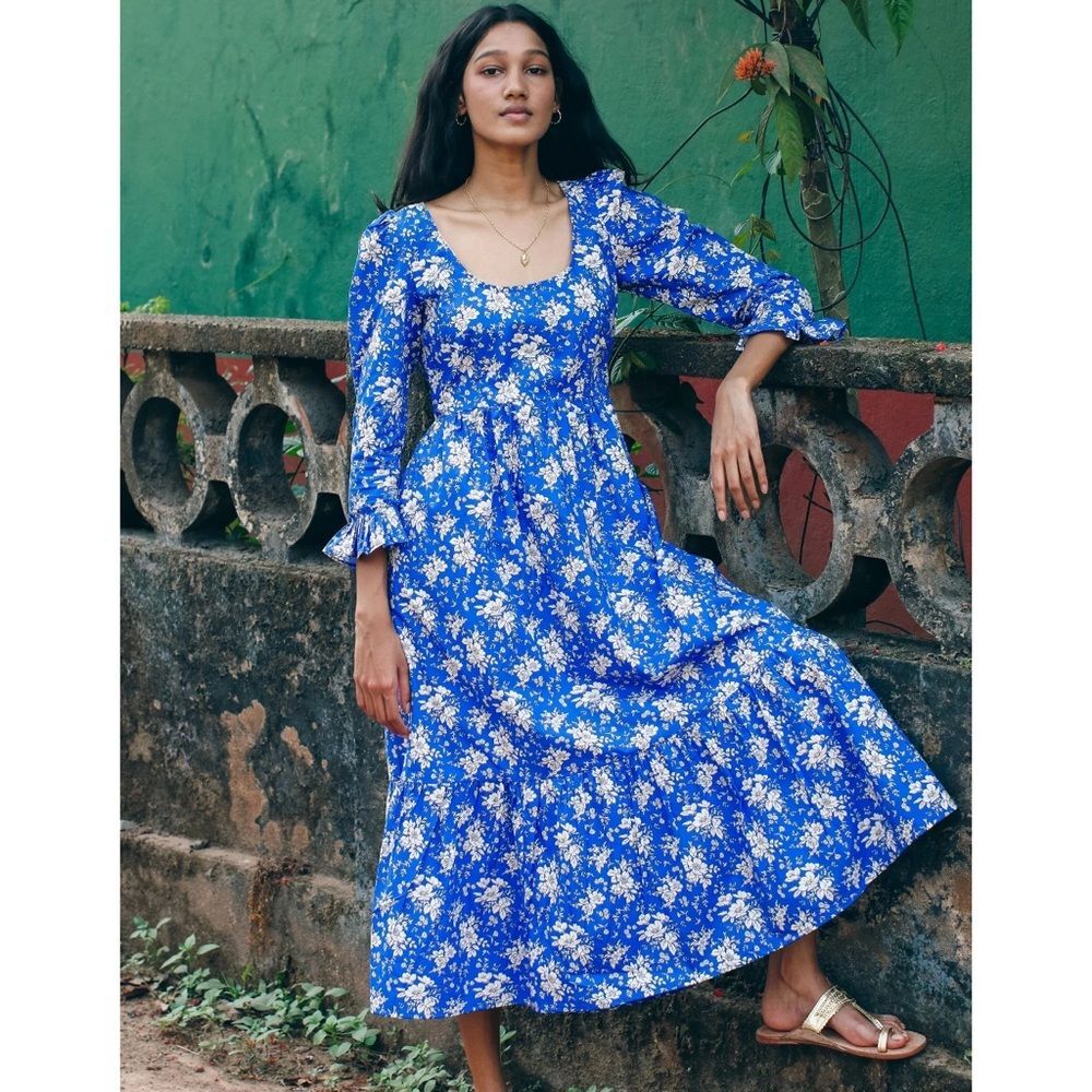 ✨ Pink City Print Carys Dress in Royal Blue Bouquet ✨